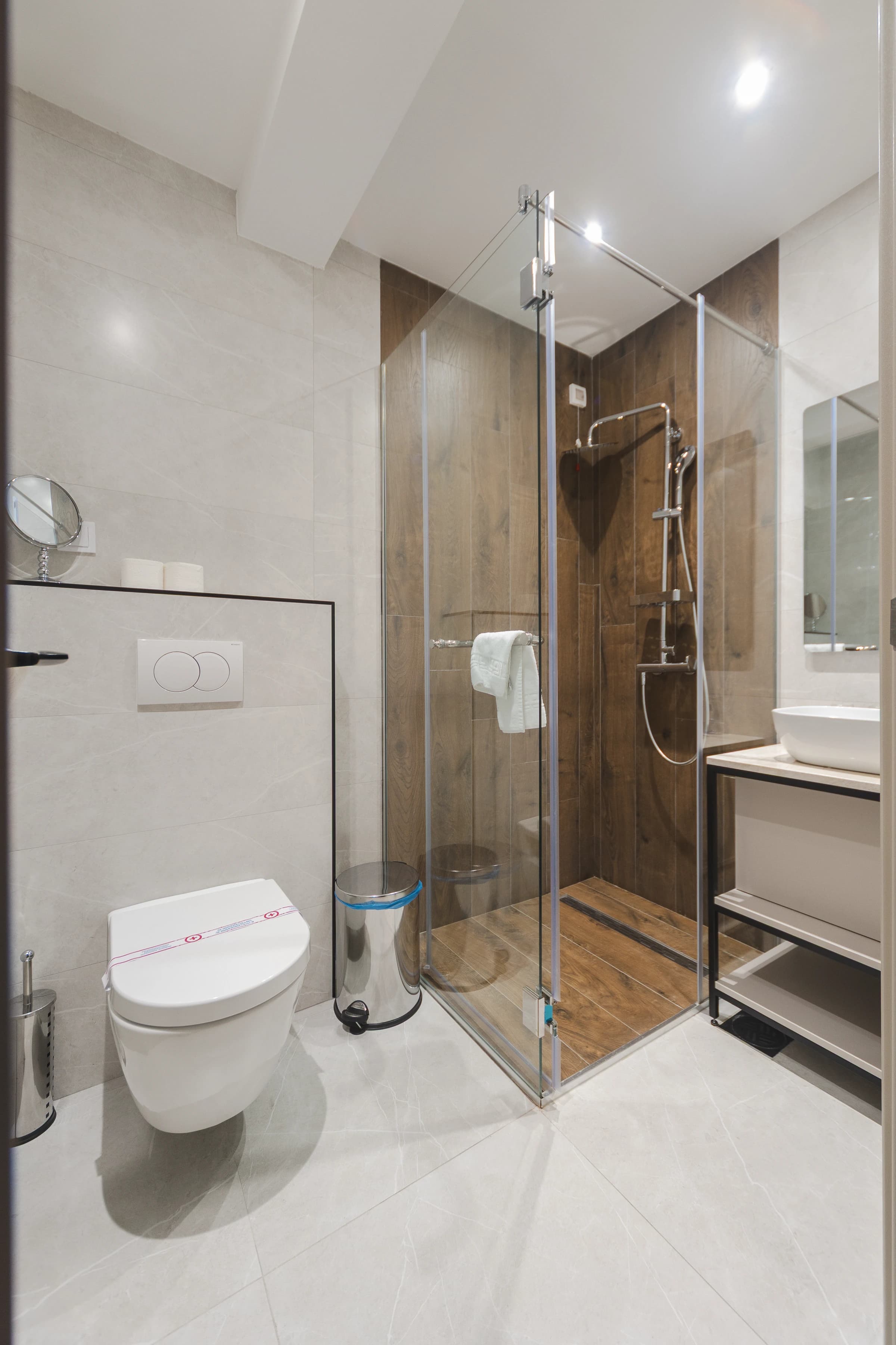 Dvokrevetna Soba sa Bračnim Krevetom / Zasebnim Krevetima - slika 7